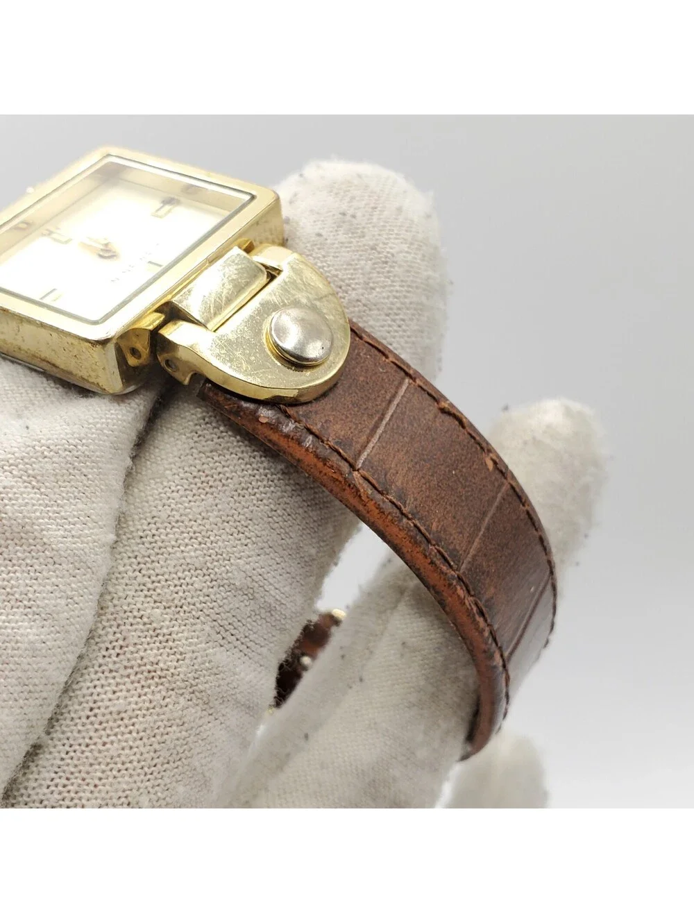 Nine West Square Womens Watch 27mm Gold Tone New Battery